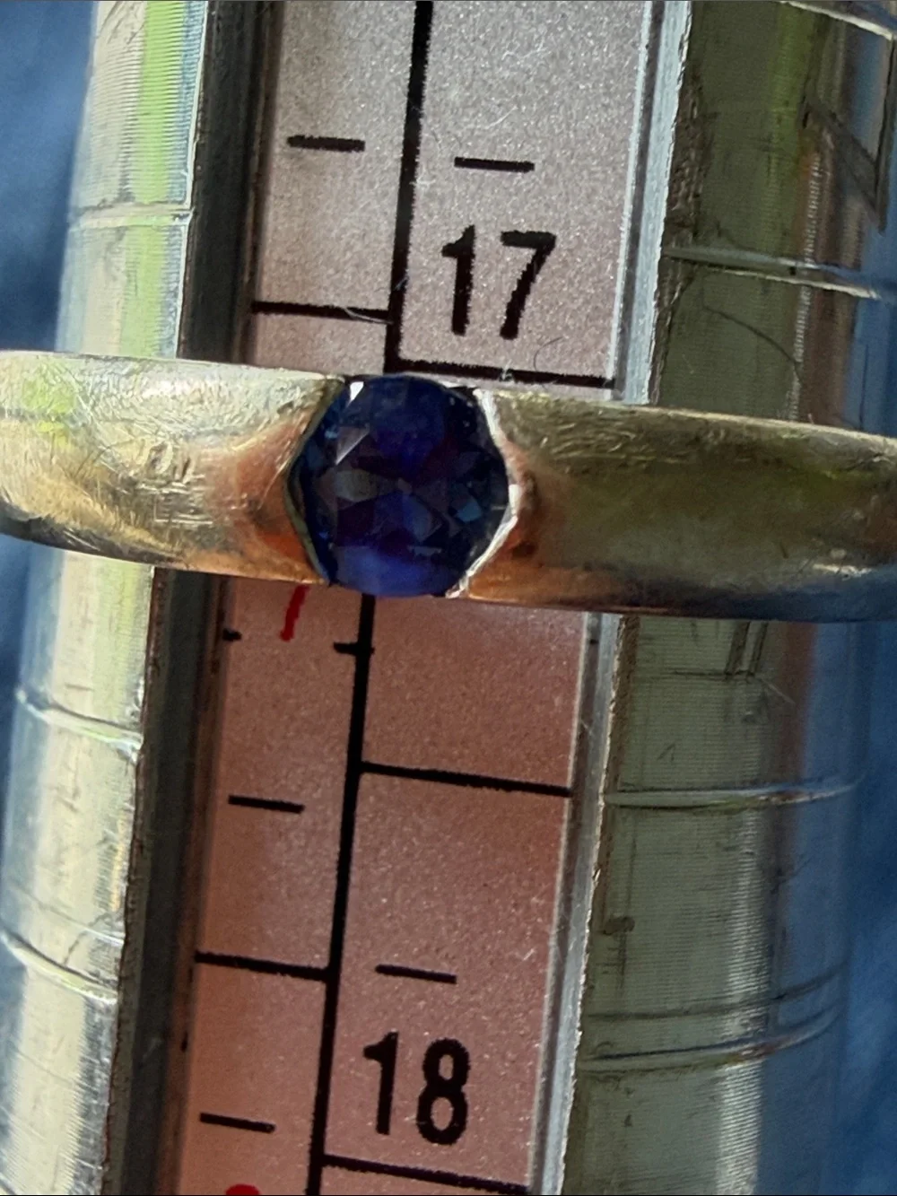 14K WHITE GOLD AND BLUE SAPPHIRE RING